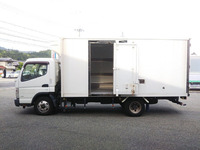 三菱ふそうキャンター冷凍車（冷蔵車）小型（2t・3t）[写真06]