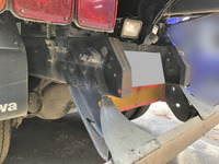 UDトラックスクオンダンプ大型（10t）[写真15]