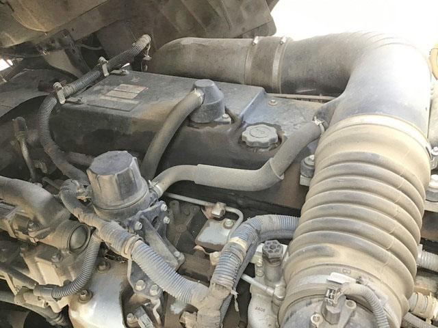 UDトラックスクオンダンプ大型（10t）[写真19]