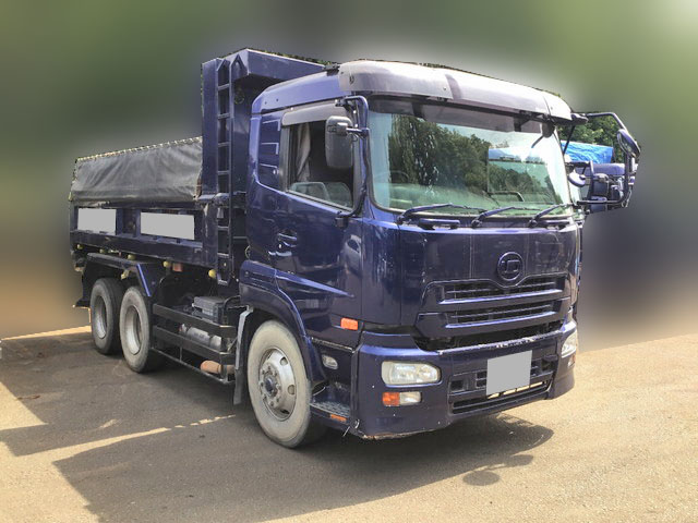 UDトラックスクオンダンプ大型（10t）[写真02]
