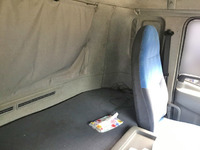 UDトラックスクオンダンプ大型（10t）[写真23]