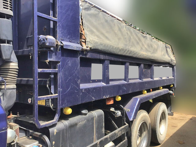 UDトラックスクオンダンプ大型（10t）[写真06]