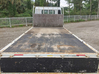 三菱ふそうキャンター平ボディ小型（2t・3t）[写真11]