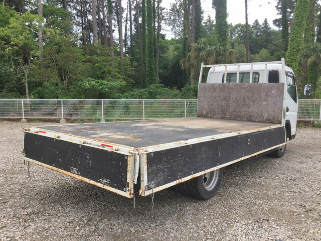 三菱ふそうキャンター平ボディ小型（2t・3t）[写真14]