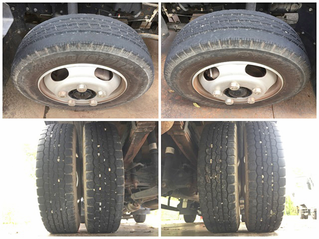 三菱ふそうキャンター平ボディ小型（2t・3t）[写真18]