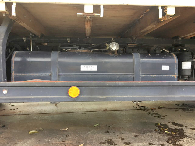 三菱ふそうキャンター平ボディ小型（2t・3t）[写真21]