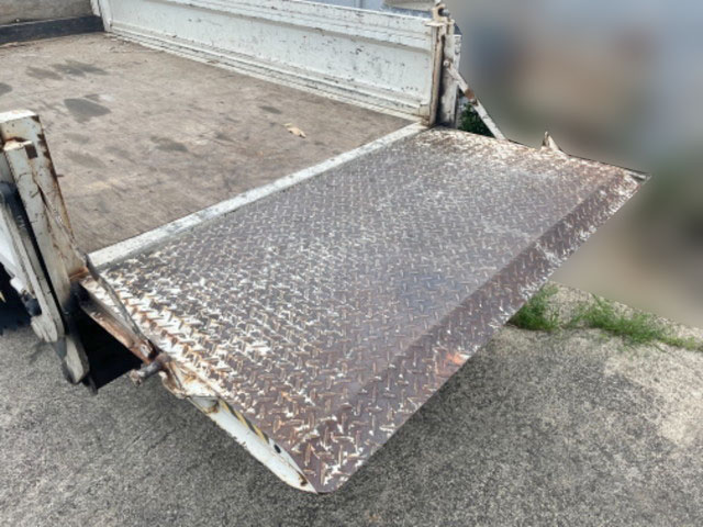 マツダタイタンダッシュ平ボディ小型（2t・3t）[写真08]