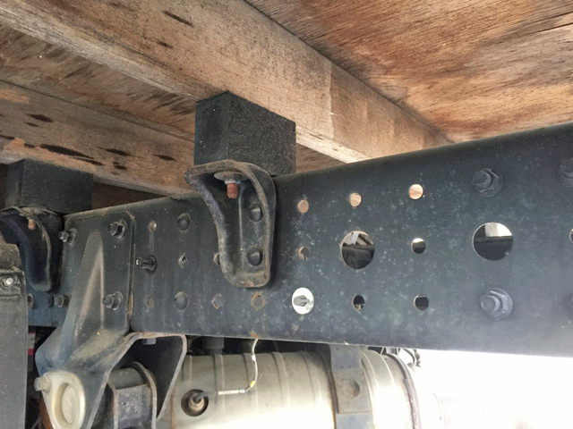 三菱ふそうキャンター平ボディ小型（2t・3t）[写真20]