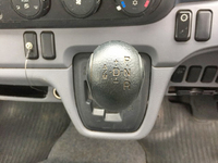 三菱ふそうキャンター平ボディ小型（2t・3t）[写真35]