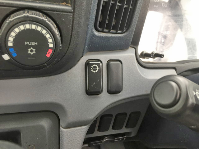 三菱ふそうキャンター平ボディ小型（2t・3t）[写真37]