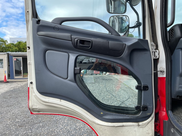 日野レンジャーキャリアカー増トン（6t・8t）[写真28]