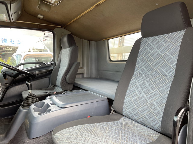 日野レンジャーキャリアカー増トン（6t・8t）[写真30]