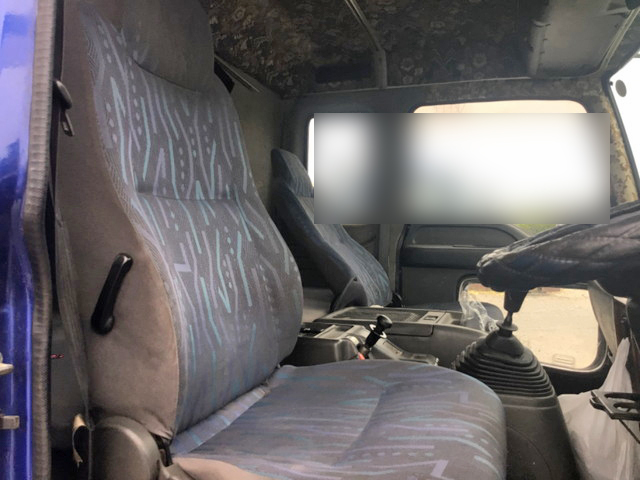 いすゞフォワード平ボディ増トン（6t・8t）[写真11]