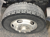 いすゞフォワード平ボディ増トン（6t・8t）[写真06]