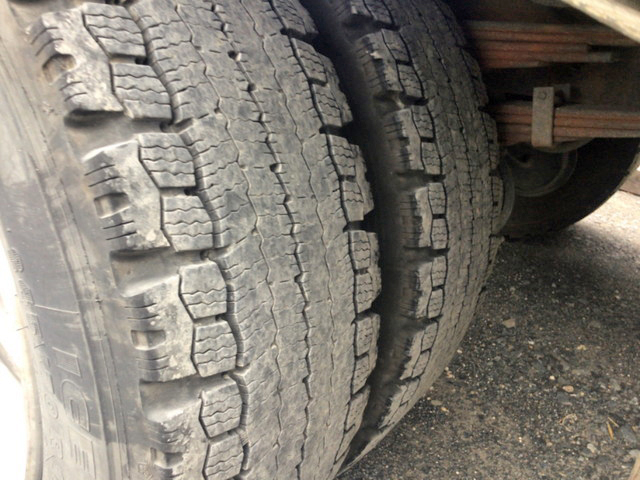 いすゞフォワード平ボディ増トン（6t・8t）[写真07]