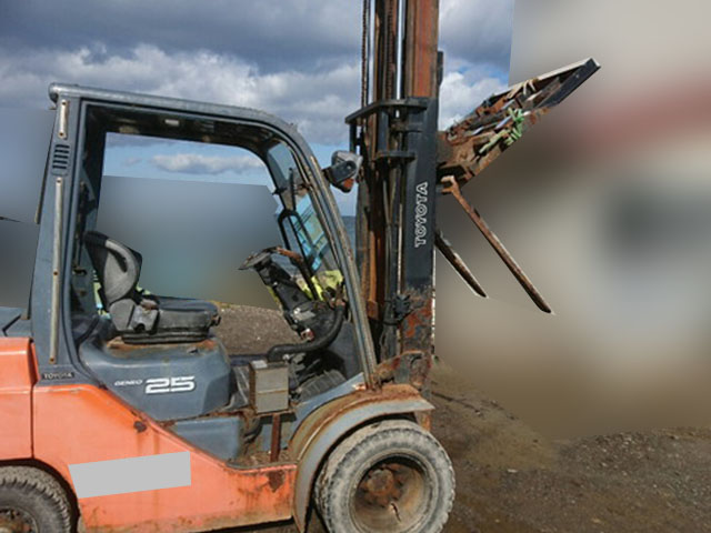 トヨタフォークリフト[写真02]