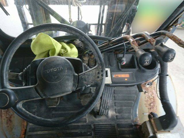 トヨタフォークリフト[写真03]