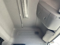 UDトラックスクオンアルミウイング大型（10t）[写真30]