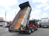 日野プロフィアダンプ大型（10t）[写真02]