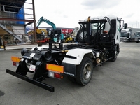 いすゞフォワードアームロール中型（4t）[写真02]