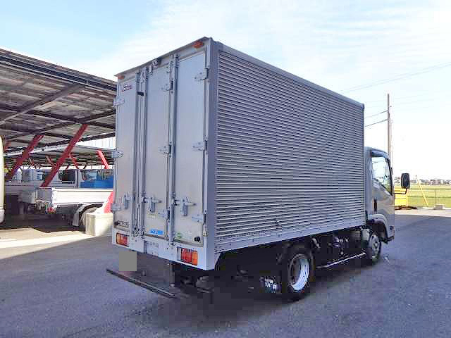 いすゞエルフアルミバン小型（2t・3t）[写真02]