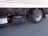 いすゞエルフアルミバン小型（2t・3t）[写真09]