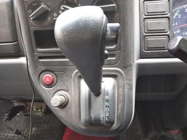 三菱ふそうキャンター平ボディ小型（2t・3t）[写真23]