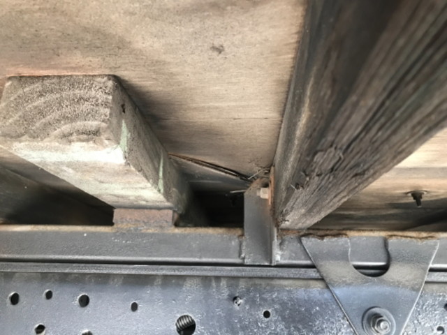 日野レンジャー平ボディ中型（4t）[写真18]