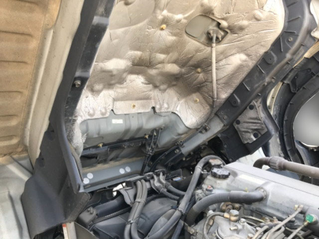 日野レンジャー平ボディ中型（4t）[写真22]