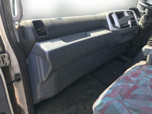 日野レンジャー平ボディ中型（4t）[写真26]