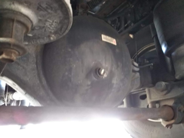 いすゞギガアルミウイング大型（10t）[写真20]