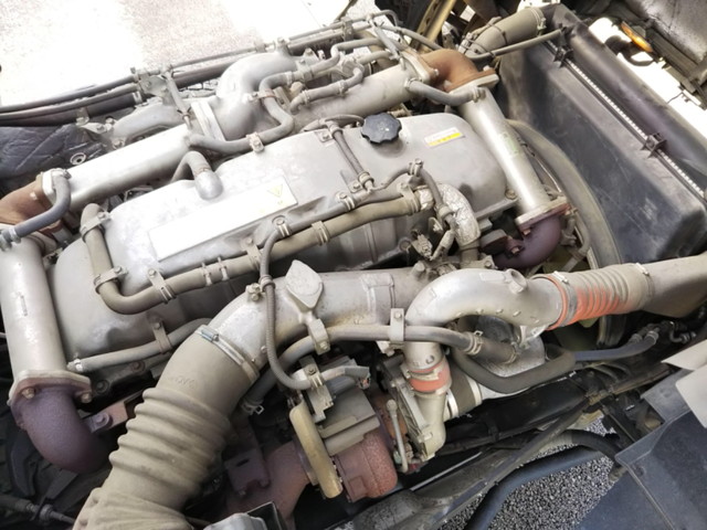 いすゞギガアルミウイング大型（10t）[写真21]