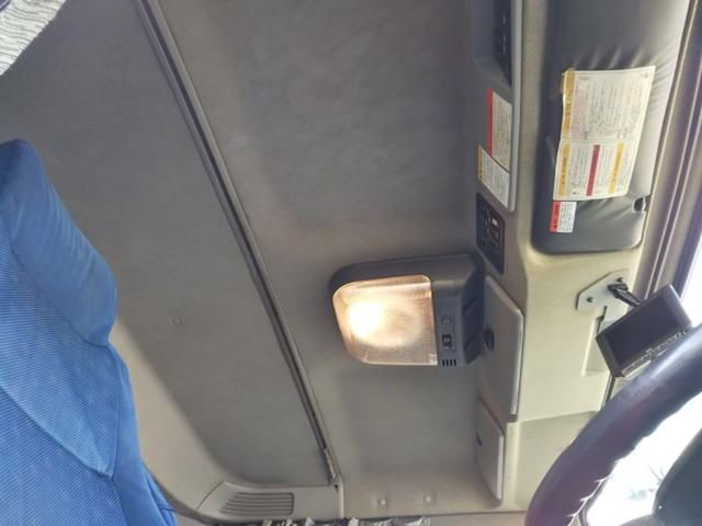 いすゞギガアルミウイング大型（10t）[写真27]