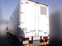 いすゞギガアルミウイング大型（10t）[写真02]