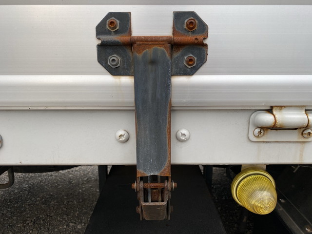 三菱ふそうスーパーグレートパネルウイング大型（10t）[写真18]