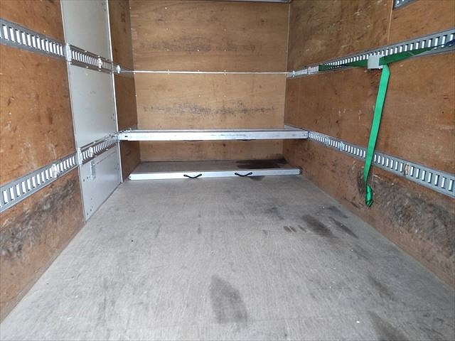 いすゞエルフパネルバン小型（2t・3t）[写真17]