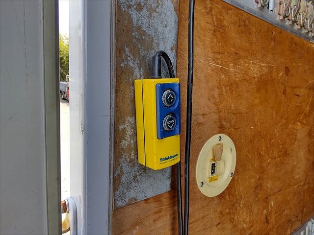 いすゞエルフパネルバン小型（2t・3t）[写真21]