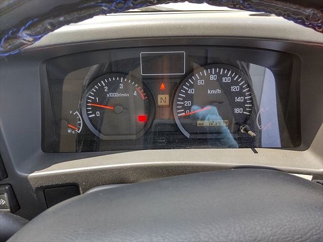 いすゞエルフパネルバン小型（2t・3t）[写真27]