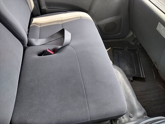 いすゞエルフパネルバン小型（2t・3t）[写真32]