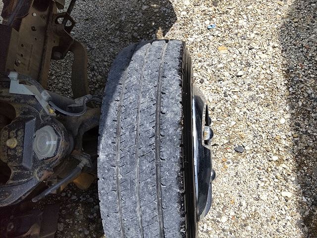 いすゞエルフパネルバン小型（2t・3t）[写真40]