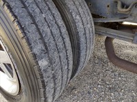 いすゞエルフパネルバン小型（2t・3t）[写真09]