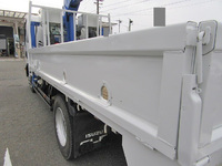 いすゞエルフセルフクレーン3段小型（2t・3t）[写真10]