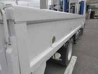 いすゞエルフセルフクレーン3段小型（2t・3t）[写真11]