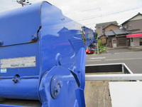 いすゞエルフセルフクレーン3段小型（2t・3t）[写真20]