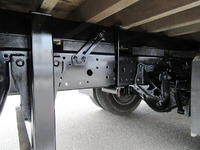 いすゞエルフセルフクレーン3段小型（2t・3t）[写真27]