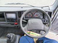 いすゞエルフセルフクレーン3段小型（2t・3t）[写真33]