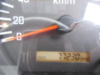 いすゞエルフセルフクレーン3段小型（2t・3t）[写真39]