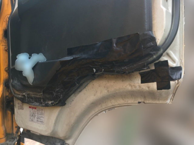 三菱ふそうスーパーグレート深ダンプ（土砂禁ダンプ）大型（10t）[写真23]