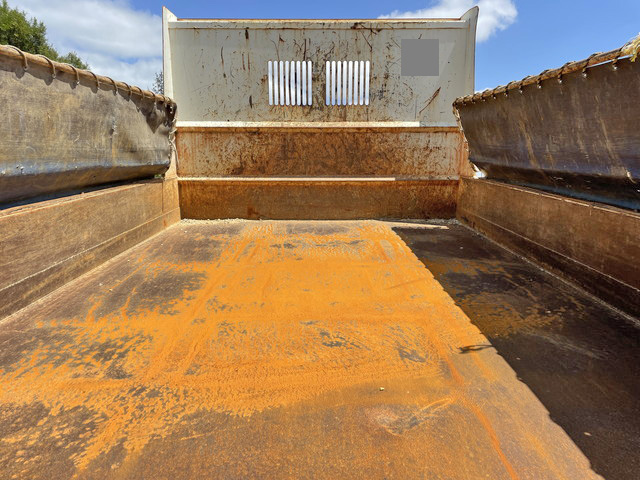 いすゞフォワードダンプ中型（4t）[写真10]