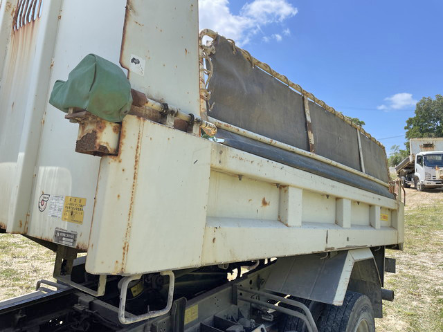 いすゞフォワードダンプ中型（4t）[写真13]